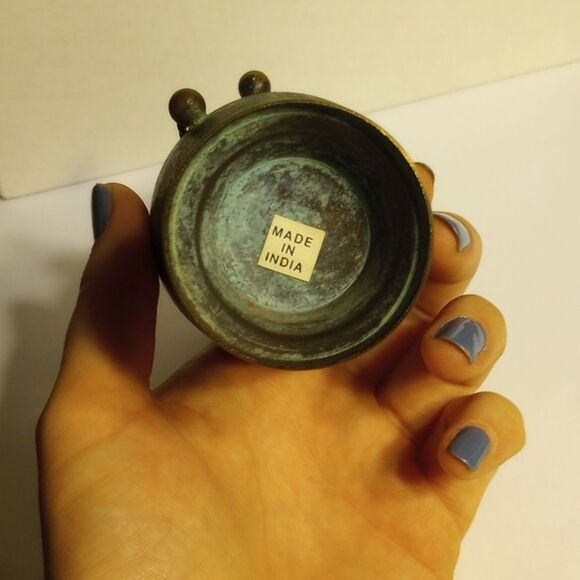 Small Vintage Brass Vase - Picture 7 of 7